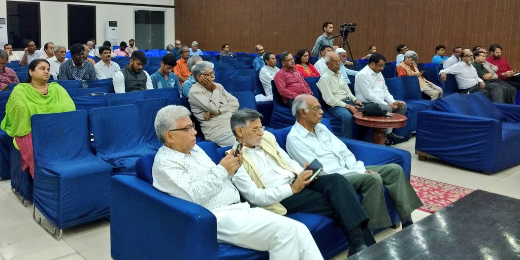 ccoi_1947's tweet photo. #CCIEvent Memorial Meeting - Ideals of #KuldipNayar organised by People's Union for Civil Liberties attended by @n_pancholi @_ProfAnand and others today. https://t.co/LpaNXR0M30