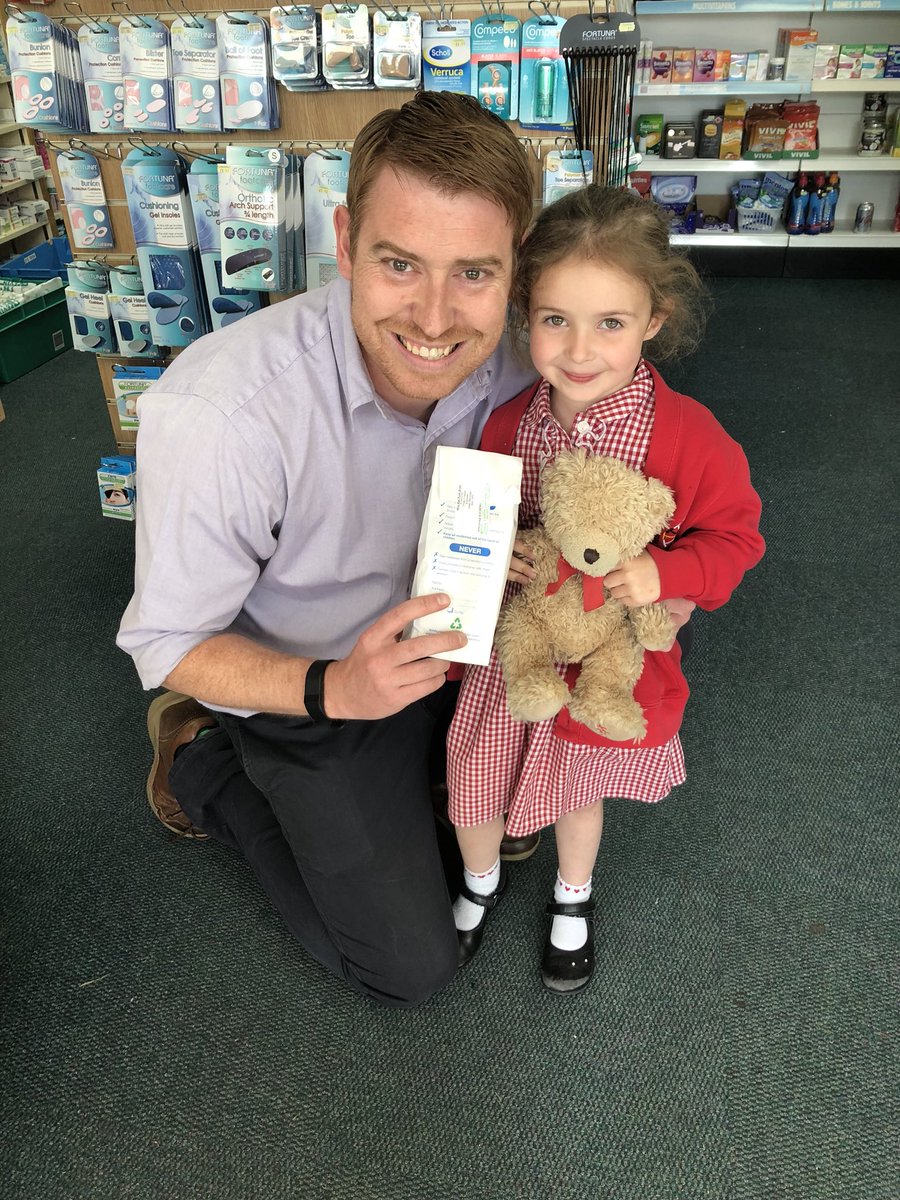 KTpharmacy's tweet photo. To all the pharmacists all over the world putting patients first and going above and beyond. @Welshwiz11 #WorldPharmacistDay #WorldPharmacyDay #WorldPharmacistDay2018 https://t.co/vALSj5wJz8
