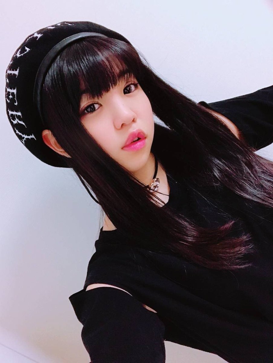 佐藤日向 今日は全身真っ黒だったな 最近はお出かけの服は 黒コーデが多めです シエルみたいな ゴスロリと言うんですかね あんな感じの ダークファンタジーな格好をしてみたい と夢をみはじめた19歳 やだ ゆめかわいいぽよ え T 佐藤日向 今日は全身真っ黒だったな 最近はお出かけの服は 黒コーデが多めです シエルみたいな ゴスロリと言うんですかね あんな感じの ダークファンタジーな格好をしてみたい と夢をみはじめた19歳 やだ ゆめかわいいぽよ え T