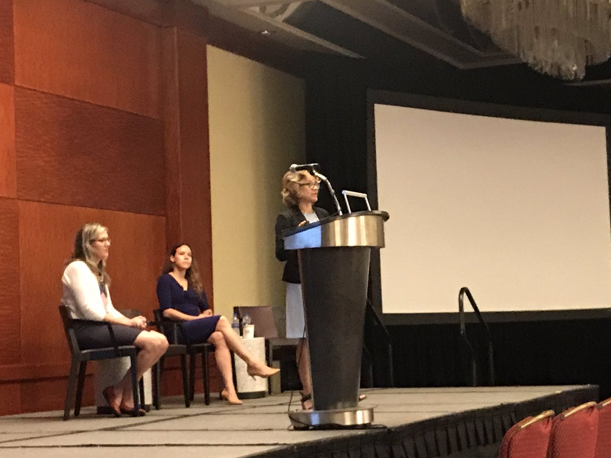 FollowTheSOC's tweet photo. .@uiowa Iowa Grow is a great program that helps collect intentional reflections from Ss from on-campus experiential opps and helps them focus on transferable skills #NSEE18 #NSEE2018 https://t.co/4pRdUaDBi2