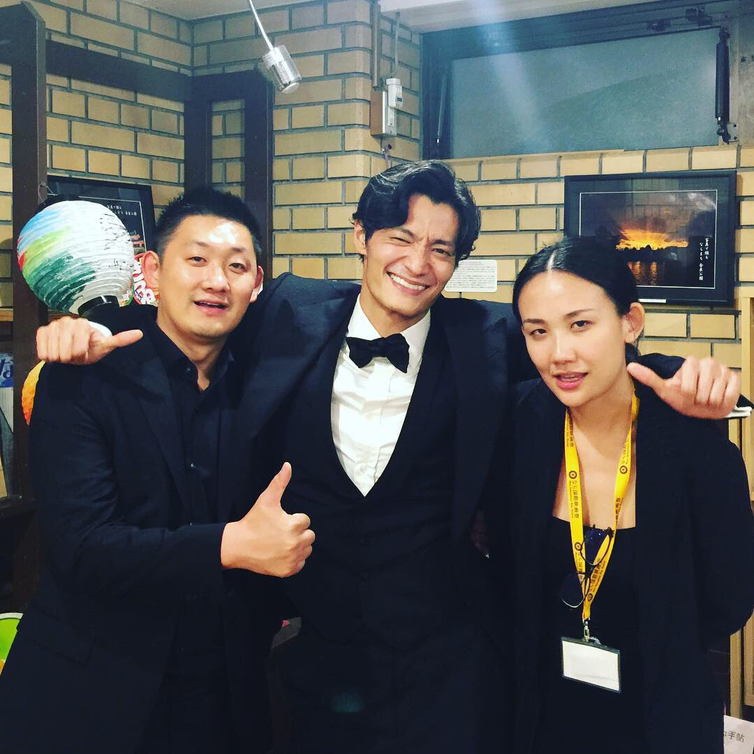 Kazuyatanabe's tweet photo. 世界中からの若手監督達が古き良き居酒屋を埋める。ありです。
Team Directors for International competition.
Great guys. 

#なら国際映画祭 
#narainternationalfilmfestival 
#heejaejeong
#agustintoscano 
#andersemblem
#meritxellcolellaparicio 
#pengfei 
#yuqikang 
#dustinfeneley https://t.co/ZS7UX0TgI4