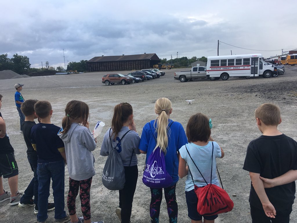 Eiler_teachMIS's tweet photo. Learning how drones are used for agriculture! AG Day at Wabash @MIS_SocialMedia https://t.co/Vye7nq8OTy