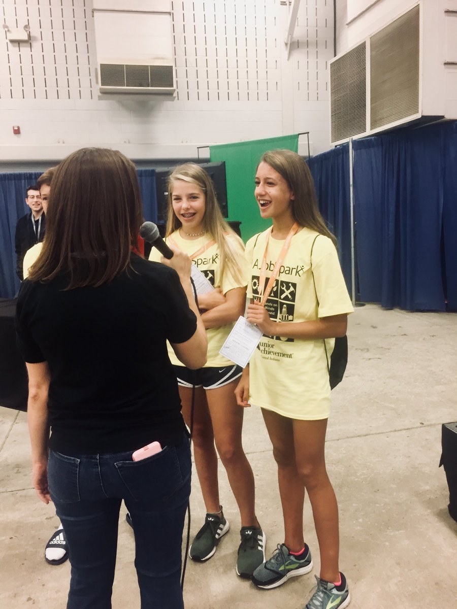 EmployIndy's tweet image. “I want to be an interior designer. Or something to do with athletics.” We have lots of different #careers to check out at #JAJobSpark! ⁦@IPSSchools⁩ ⁦@JACentralInd⁩