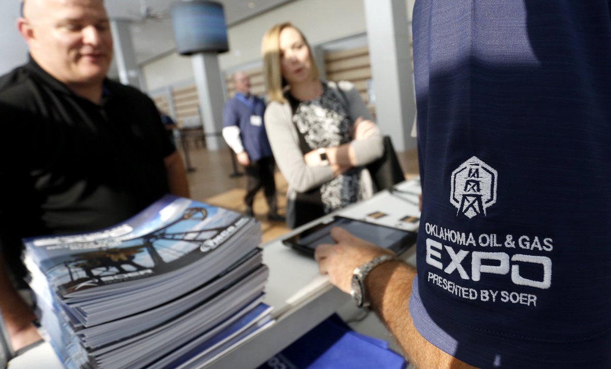 OERBOK's tweet image. There are a few sponsorships left for the 2018 Oklahoma Oil &amp;amp; Gas Expo including a Program Sponsor, Lunch Sponsor and Floor Marker Sponsor.

Sign up to be a part of the largest oil and natural gas event in Oklahoma before they&apos;re sold out! #okoilexpo