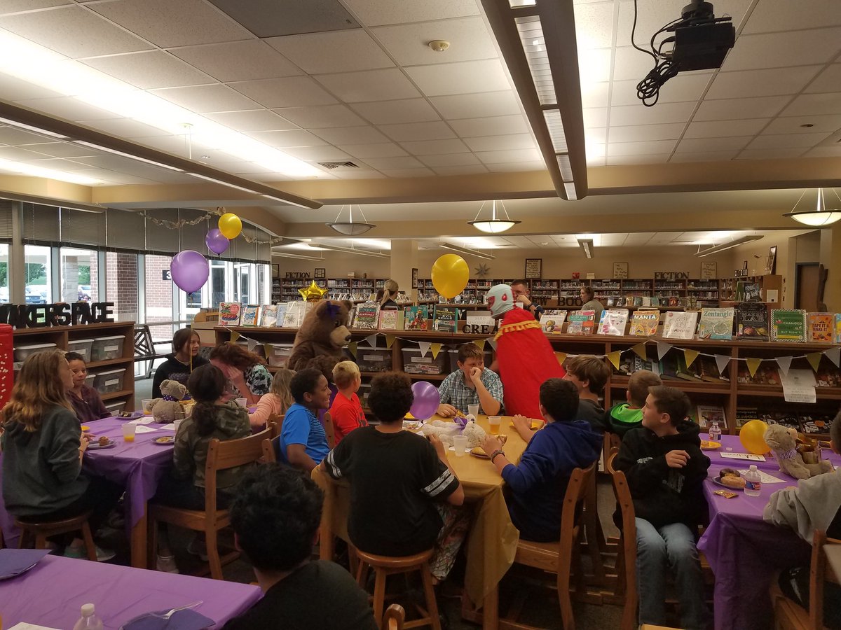 mjhsbears's tweet photo. 7th Grade New Bear Bash Meeting today! Such a great group of bears. We have so much to be thankful for! #bearblast #bearspirit https://t.co/ukXlMAP2mx