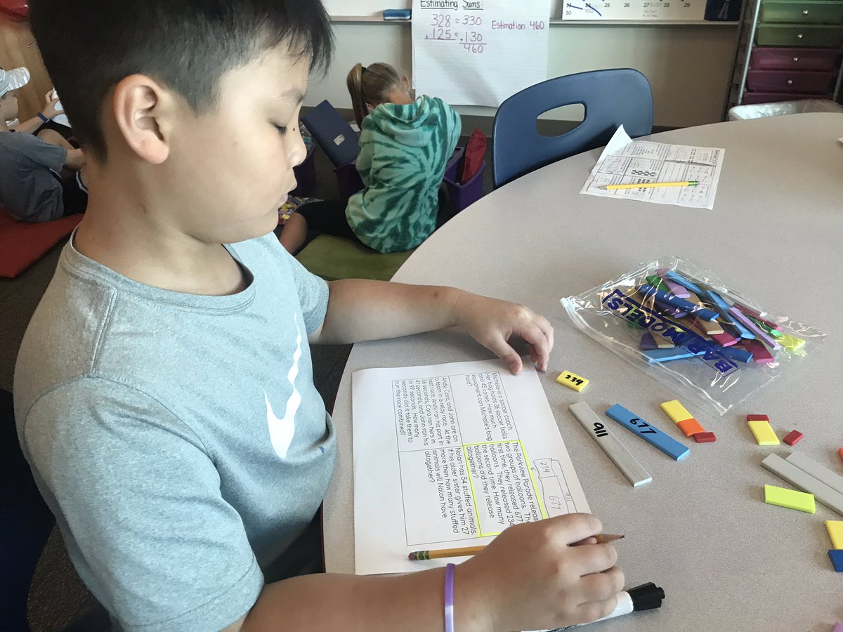 RidgeviewKISD's tweet photo. Using strip diagrams to solve word problems in @OhCobb class today! #Kisdmathsquad #RiseUpRidgeview https://t.co/5D0nTAVuzy