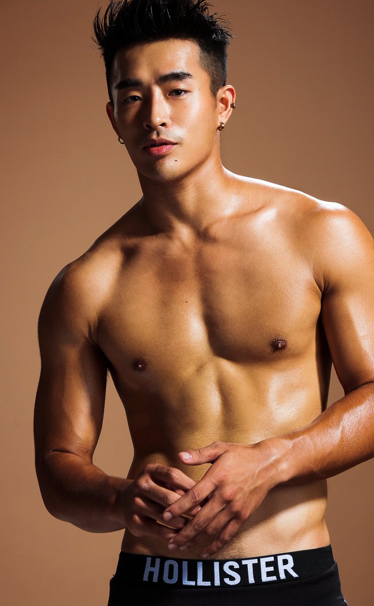 拍照的時候讓我真心覺得很帥的男孩兒刺刺。 超hot 以後會跟他有更多