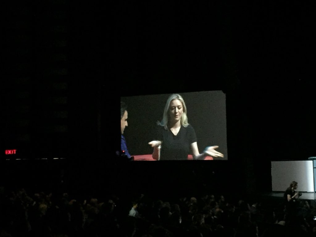 XingChristina's tweet photo. CEO&amp;Founder of @bumble Whitney Wolf Herd shares her personal journey in building the Bumble hive with the CEO of Elevate Razor Suleman at the #ElevateTechFest. A real inspiring talk on empowering female in building today's startups! https://t.co/l96auzW8F5