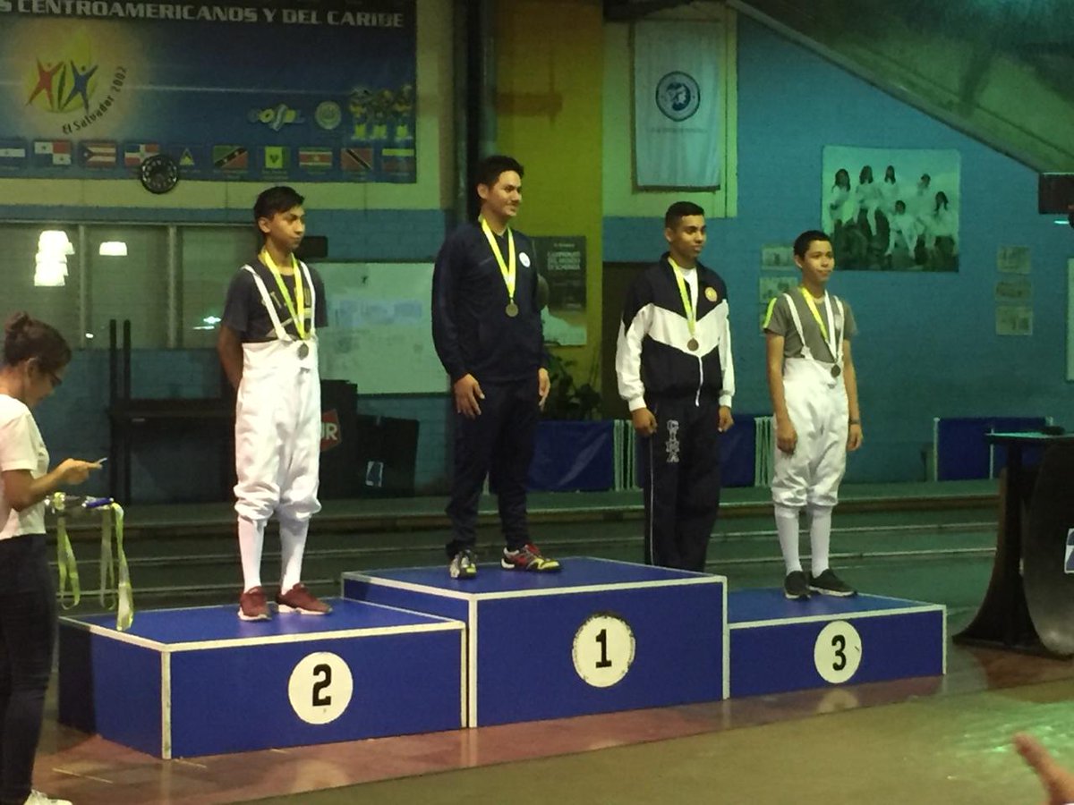 FUERZARMADASV's tweet photo. En Juegos Estudiantiles #CODICADER2018 alumnos de Escuela Técnica en Mecánica de Aviación ETAM obtuvieron medallas en categorías:
Espada: 1 plata y 1 bronce
Sable: 1 plata y 1 bronce
Florete: 1 bronce
Felicidades a los jóvenes: Arroyo Torres, García Martínez y Orellana Ortiz https://t.co/oQ7fhC8pRG