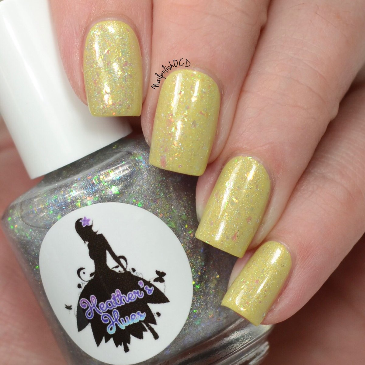 nailpolishOCD's tweet photo. The second topper from @heathers_hues is called Opalescence and just like the previous topper I’ve layered it over the 5 crellies from the Faded Jewels collection. You can check out my blog post by clicking the link in my bio. #heathershues #psample https://t.co/fQGw6xc0Do