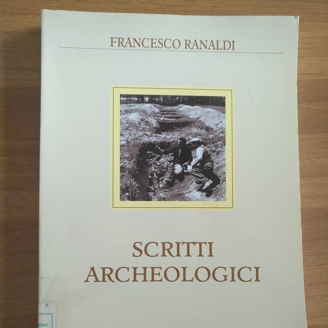 catalaniluigi's tweet photo. Oggi a #Potenza ricordiamo Francesco Antonio #Ranaldi, scomparso 30 anni fa. Pittore e uomo di cultura, diresse il Museo Archeologico Provinciale di #Potenza e condusse importanti campagne di ricostruzione del territorio archeologico, documentate nel volume "Scritti archeologici" https://t.co/PFbNhdTHaJ