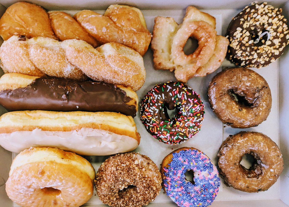 Your is still searching for the perfect South Bay donut. Today we try Moon Donuts at Torrance