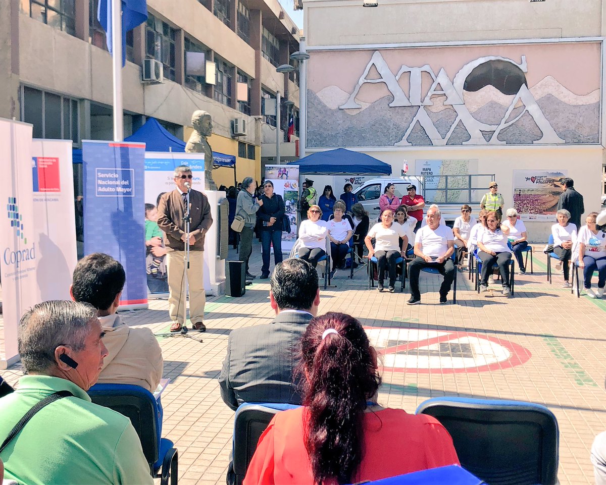 MDSAtacama's tweet photo. Seremi Raúl Martínez apoyando la 4ta Caminata Internacional por el Alzheimer en #Copiapó ✅ Donde los adultos mayores nos muestras su vitalidad a prueba de todo ❗️👵🏻👴🏽👵🏿👴🏻 #ChileLoHacemosTodos #AdultosMejores #Coprad https://t.co/PtXvOIBMyw