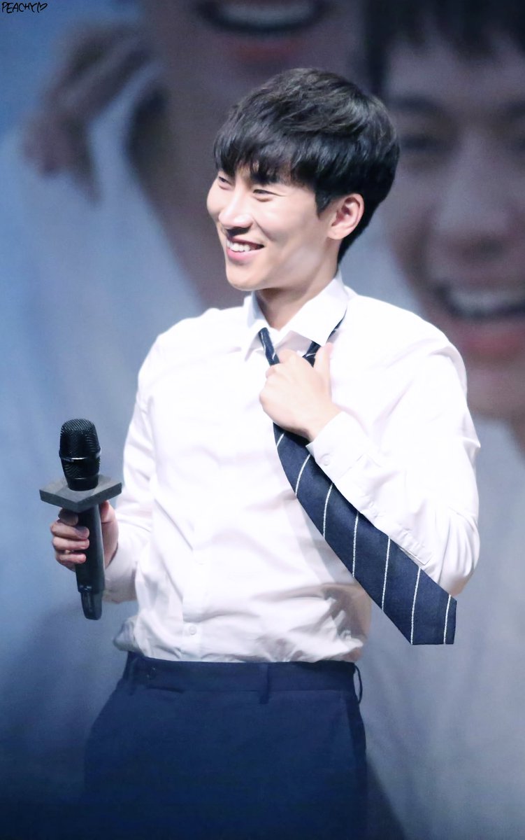 180925Hi Seo Eunkwang!  How are you? Hope you're doing fine.  I miss you and BTOB. I've been feeling down and restless nowadays. Huhuhu I need my healing-dols.  Hope to hear something from you and BTOB. I miss you guys.  Fighting!!! #WaitingForSilverlight