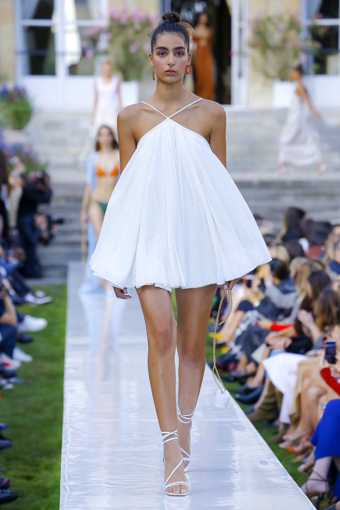 thestyledeskco's tweet image. #Jacquemus #PFW