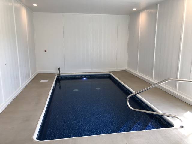 Maples_Ridge's tweet photo. This cabin is the perfect vacation destination for you and your family!
 Give us a call today to book your Smoky Mountain vacation! #865-908-8970 https://t.co/Wf8lwPWF0f