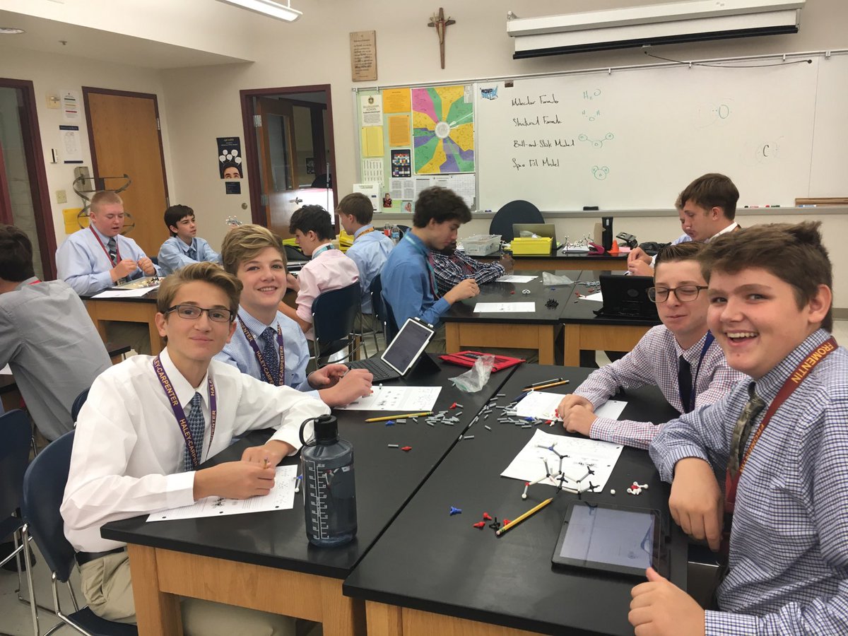 SALS_Academics's tweet image. S's in Mr. White's class learn molecular structures by sketching and building molecular formulas in teams during today's Stretch period #HandsOnScience #NexGenSci #WMMB