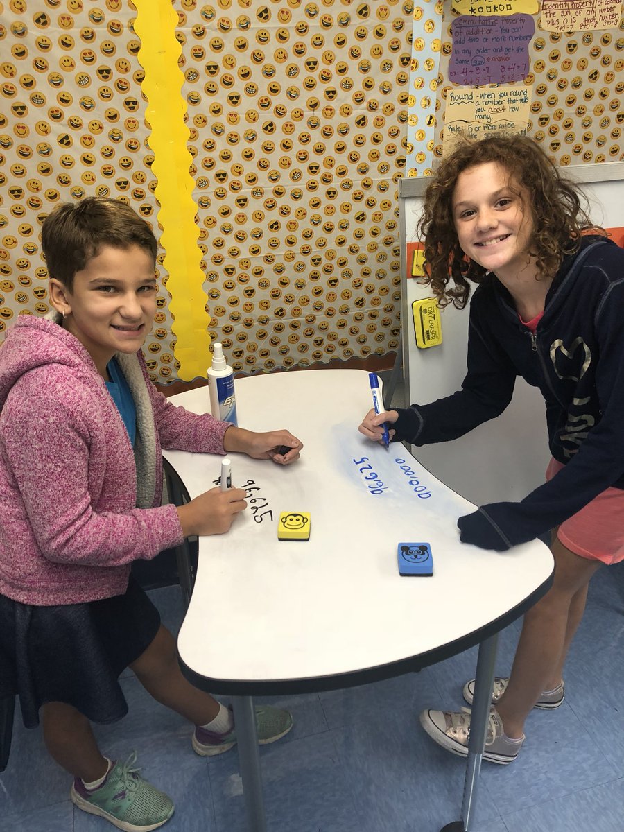 EricaMichelle29's tweet image. Loving our new white board table! #multisensoryinstruction @CollsSchools