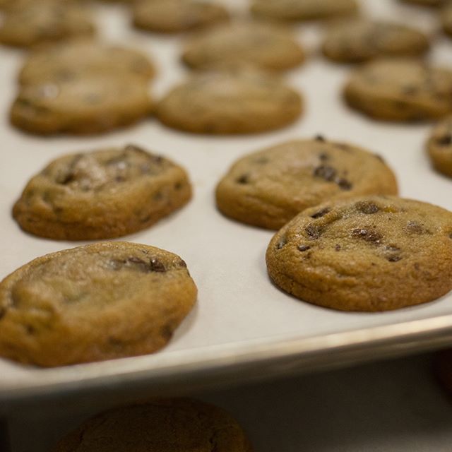 Cookies Cookies Cookies! Who wants some!? 🤤 LIKE &amp; RT for your chance to win 12 FREE ones! Entries must be received by 9/27 11:59 PM CST. Winner will be chosen on 9/28. No purchase necessary. Void where prohibited. Must be following to win! 🍪🍪