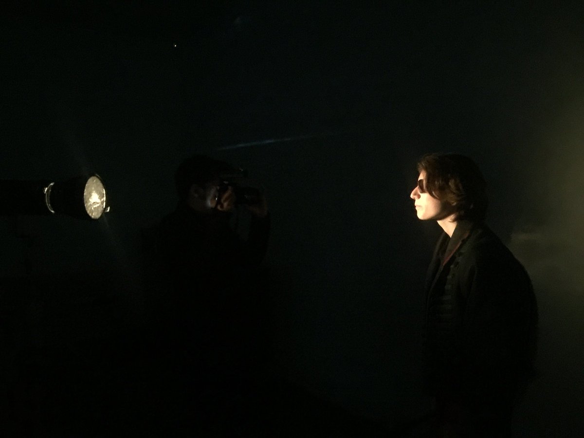 DennyHighArt1's tweet image. Cool shot 📸 from the senior photography workshop today at @NtlMuseumsScot @DennyHighSchool #hardlighting #honeycomb #portraiture