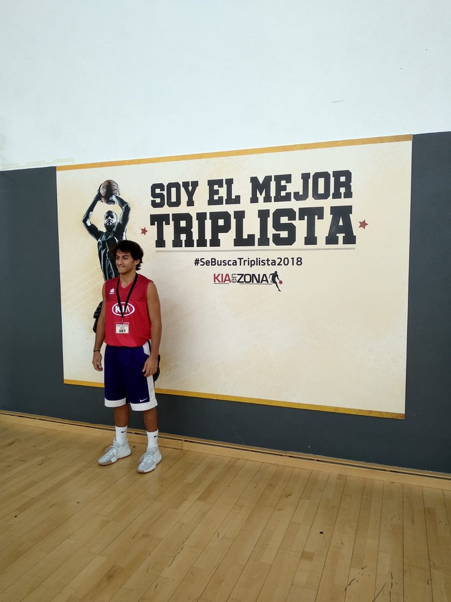 L'Adrià Pérez, jugador de l’equip Sènior VEC ha aconseguit arribar a “La Gran final” del Concurs “Se busca al mejor triplista” de KIA en Zona. Han participat els 100 millors triplistes d’Espanya i l’Adrià ha estat un d’ells! ENHORABONA ADRIÀ! Amb tu #femVEC