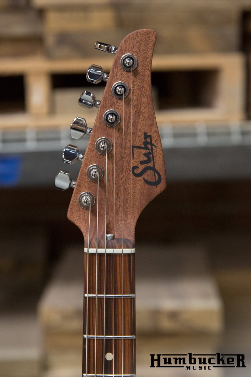 SuhrCustom's tweet image. ON THE BUILDER'S BENCH - MODERN T
SN - JS9C4D
For more information on this guitar, contact Humbucker Music. 
#suhr #suhrcustom #craftsmanship #buildersbench #suhrcustommodernt