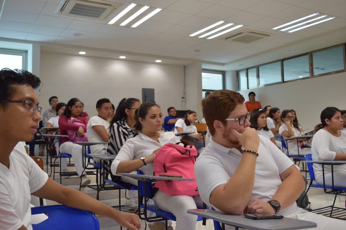 A través de la Delegación Municipal en Benito Juárez, se realizó la conferencia "Prevención de la Violencia contra el Delito de Trata de Personas" a la comunidad de la UPQROO. #PrevenciónUPQROO #DiaNaranja #AquiEstoy