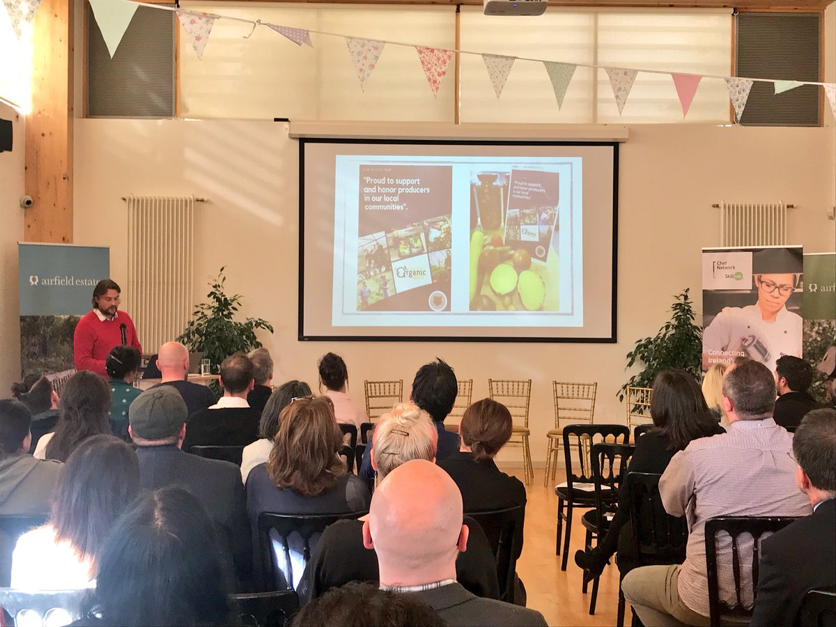 SlowFoodBV's tweet image. Ethical sourcing, no food waste, supporting the small Irish producers and sustainability... @MHMcGeehan talking about the importance of being conscious and consistent with your message and work. Truly inspirational!
#ethicalsourcing #ChefNetwork #Sustainability #irishproducers