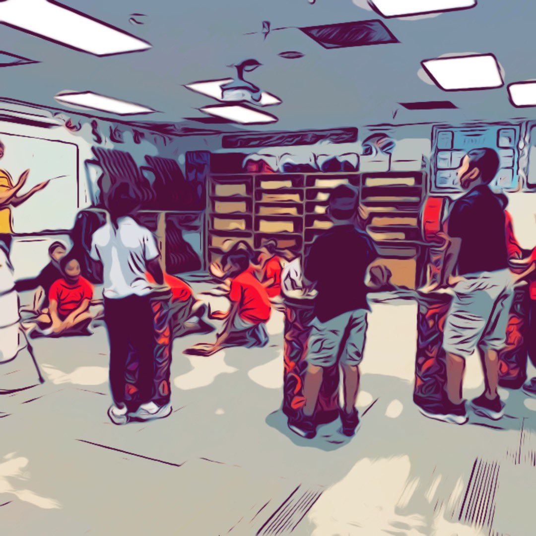 SheffyShefff's tweet photo. Enjoying the sounds of 2nd grade #HartfordHuskies as they learn about what a fermata does to a note! @ChandlerUnified https://t.co/gyrckediVs