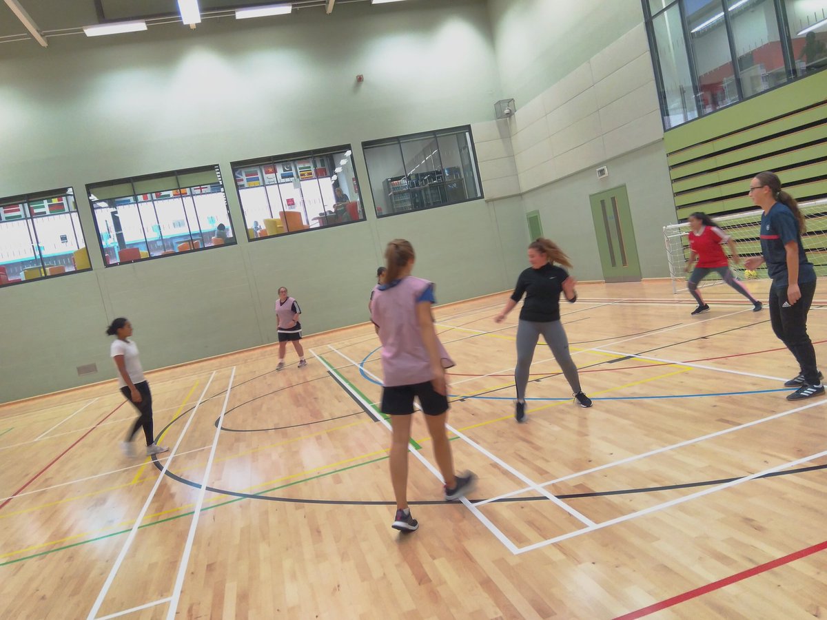 cmcevoy21's tweet photo. ๐ข Kickstart football at @UCLAN_STFSC has started!
๐
We are here 5-6pm Tuesdays & 4-5pm Thursdays!
โฝ Bring your friends. All abilities welcome!
๐ Please re-tweet
#spreadtheword #football #Girlsonly #STFSC #NocostNoexcuse https://t.co/Q3LGdkxeXE