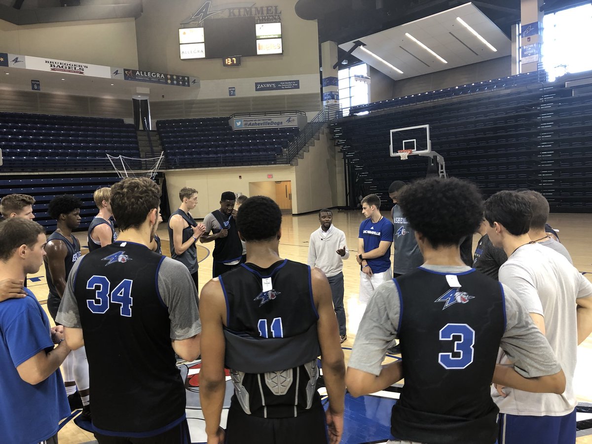 Asheville Basketball tweet media