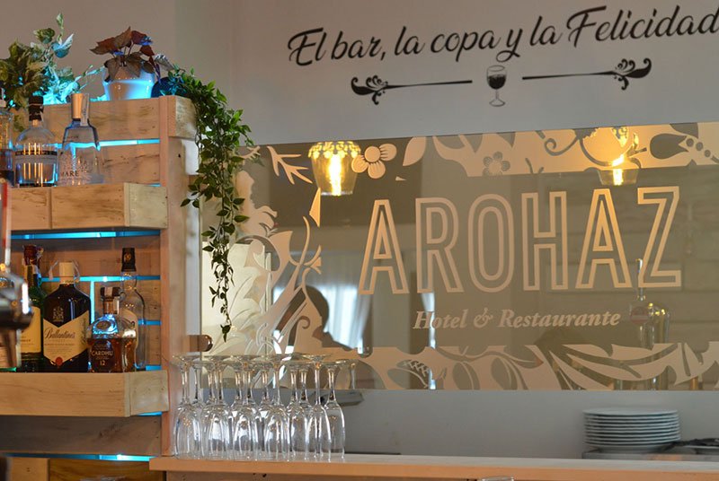 El restaurante <a href="/HotelAROHAZ/">AROHAZhotel&gastro</a> de Zahora, un año más, elegido entre los 10 mejores restaurantes de la provincia en los Premios <a href="/GURMECadiz/">Gurmé Cádiz</a>.

Enhorabuena!!

#Gastronomía #CañosDeMeca #Barbate #CostaDeTrafalgar