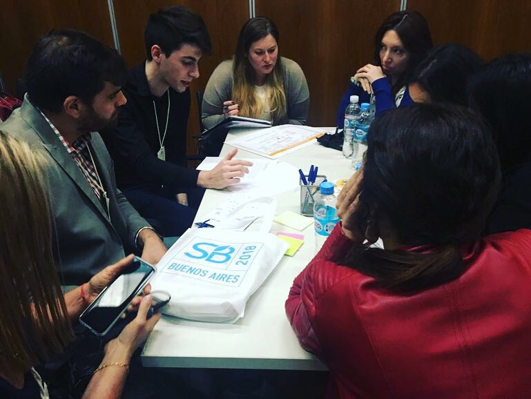 juniorenarg's tweet photo. Hoy un grupo de 10 jóvenes entre achievers, ex achievers y staff de #JAArgentina participa de @sustainablebrandsba, para rediseñar el mundo en el que vamos a vivir 🌱
Estamos aportando la mirada joven al debate en el #YoungLab junto a @ashokaargentina 💪🏻
#InspirandoJóvenes https://t.co/xaJK3Vzqh0