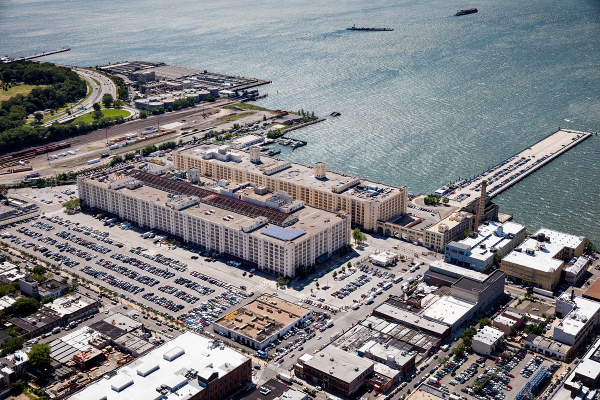 NYCEDC's tweet photo. The #BrooklynArmyTerminal Smart Buildings Tech Challenge was created to explore new technology ideas to improve meter efficiency, maintenance infrastructure and more: https://t.co/H1tCNi8h01 #ClimateWeekNYC https://t.co/LEPkvwtPc4