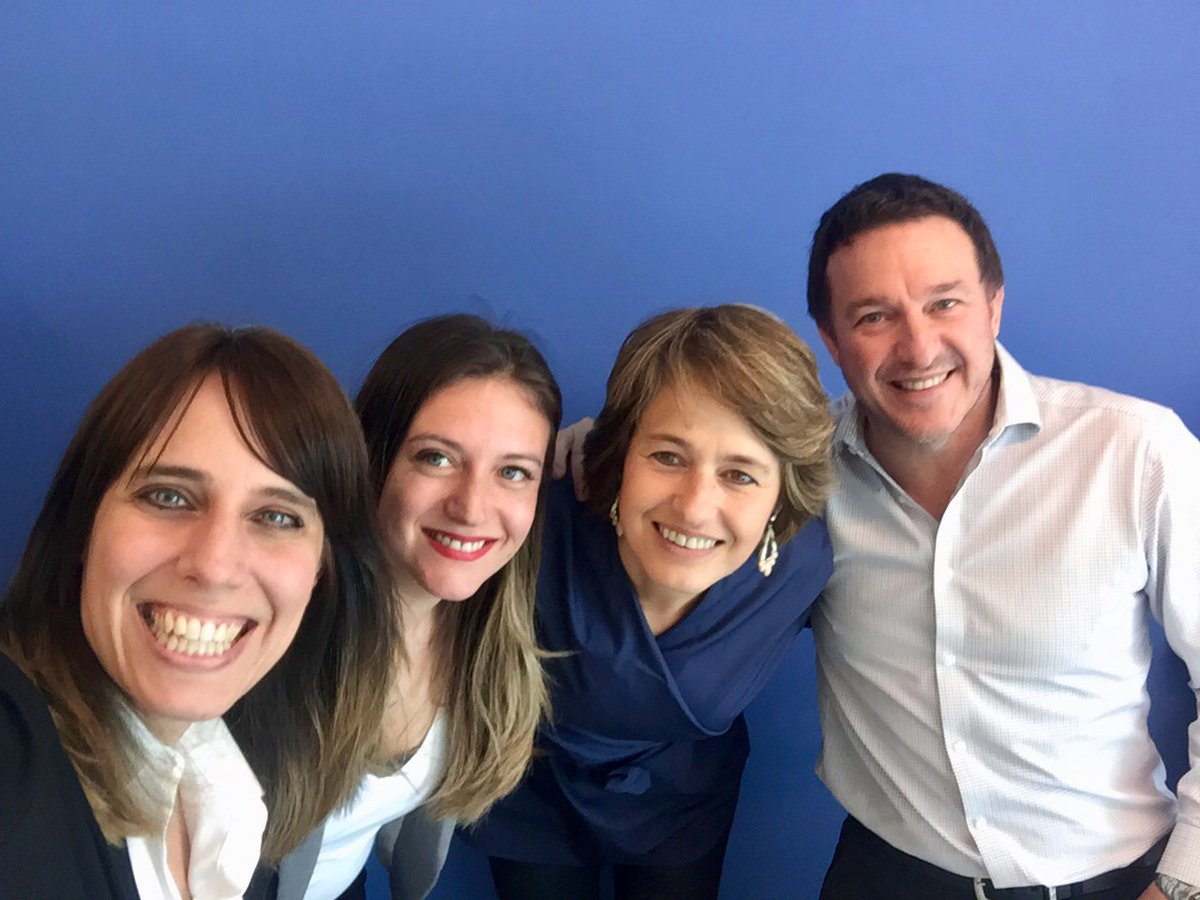 BeOneUp's tweet photo. At @BeOneUp, we celebrate #teaching as the everyday act of opening our #hearts, reaching out and touching our #students’ lives. ❤️
Happy Teachers, Happy Students. 😀
Thank you, @BCDTravel for trusting us!
#WeLoveTeaching #InglésInCompany @BeOneUp @BCDTravel https://t.co/V5gckCfmK9