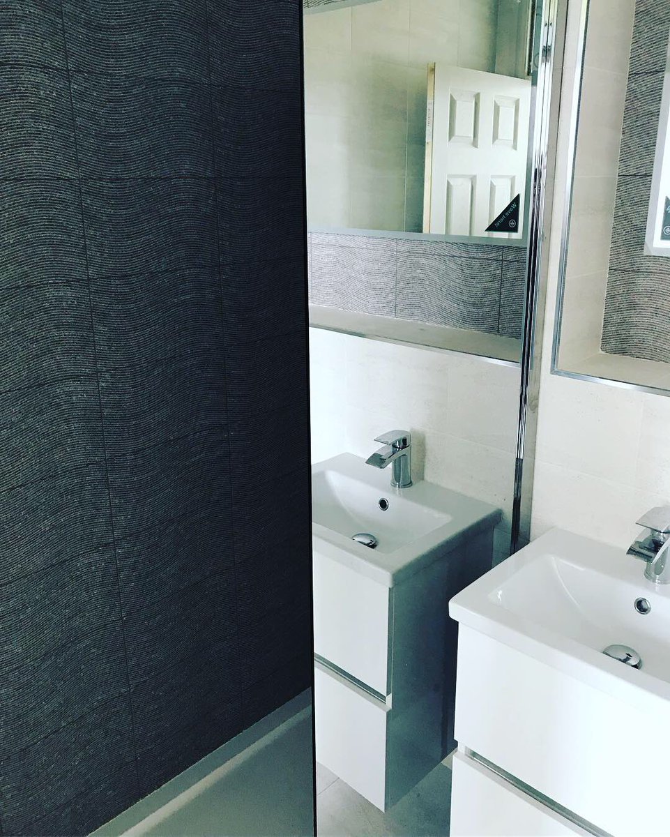 TuMewnLtd's tweet photo. Cwsmeriad yn hapus iawn gydaโi Tลท bach gan tumewn.
Recently completed showerroom
Products by @UtopiaBathrooms , @Porcelanosa_EN , @GeberitUK
Designed & installed by @TuMewnLtd
#renovation #northwales #gogleddcymru #bathroomdesigner #bathroominstaller #ystafellmolchi https://t.co/njEIidkQKV