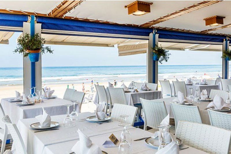 El restaurante <a href="/FcoLaFontanilla/">Francisco Fontanilla</a> de #Conil, elegido entre los 10 mejores restaurantes de la provincia en los Premios <a href="/GURMECadiz/">Gurmé Cádiz</a>.

Enhorabuena!!

#Gastronomía #ConilDeLaFrontera #Cádiz #Andalucía