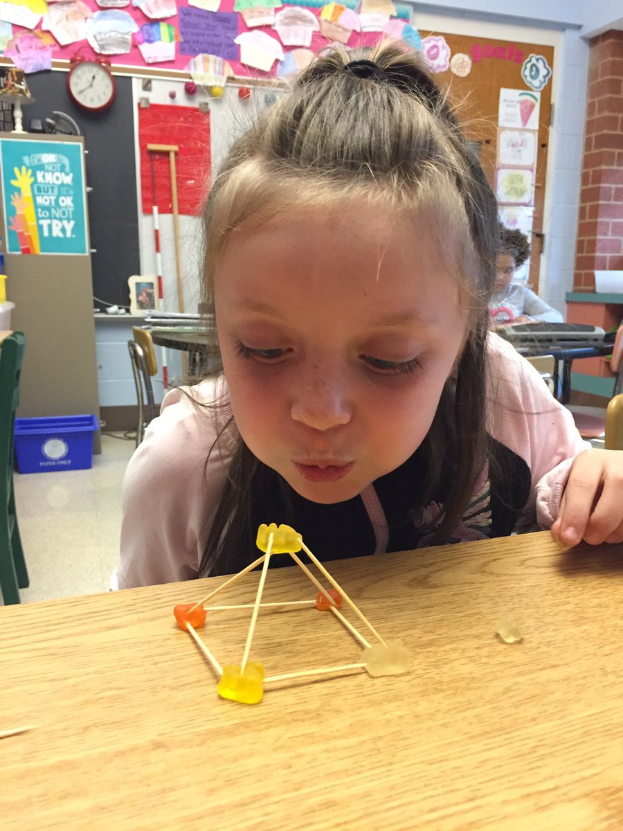 Kimberlyanne102's tweet photo. Unit of Study on Fairy Tales ends.  Challenge: Construct a house that can hold up to the Big, Bad Wolf! 
#secondgradestem 
#pigsrulewolvesdrool 
@myronjfrancis @KathrynCrowle12 https://t.co/gV1o1PXMsg