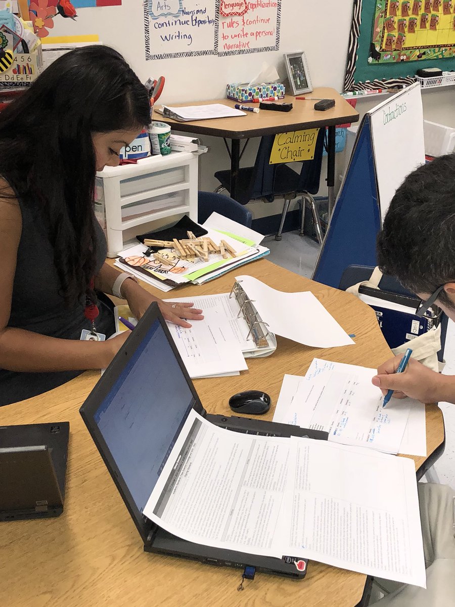 Teamwork definitely makes the dream work! 3rd grade teachers at Alice Contreras are preparing for and ensuring the use of the district’s Best Practices!  #alignment #smallgroups #collaboration #formativeassessments @FWISDCurriculum @khechara