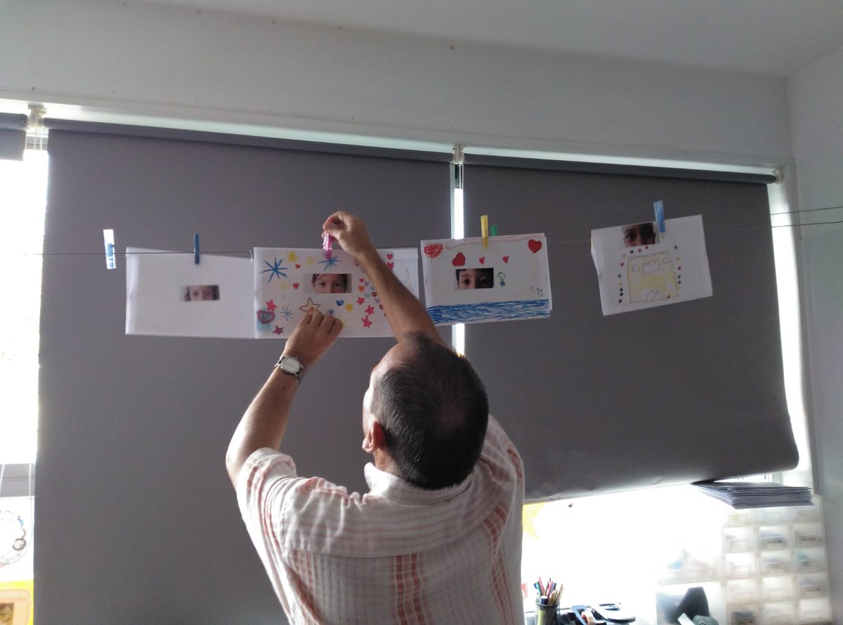 escolalledoner's tweet photo. Reunió d'inici de curs #cdmitjans #1r https://t.co/u9TmOJeWEc