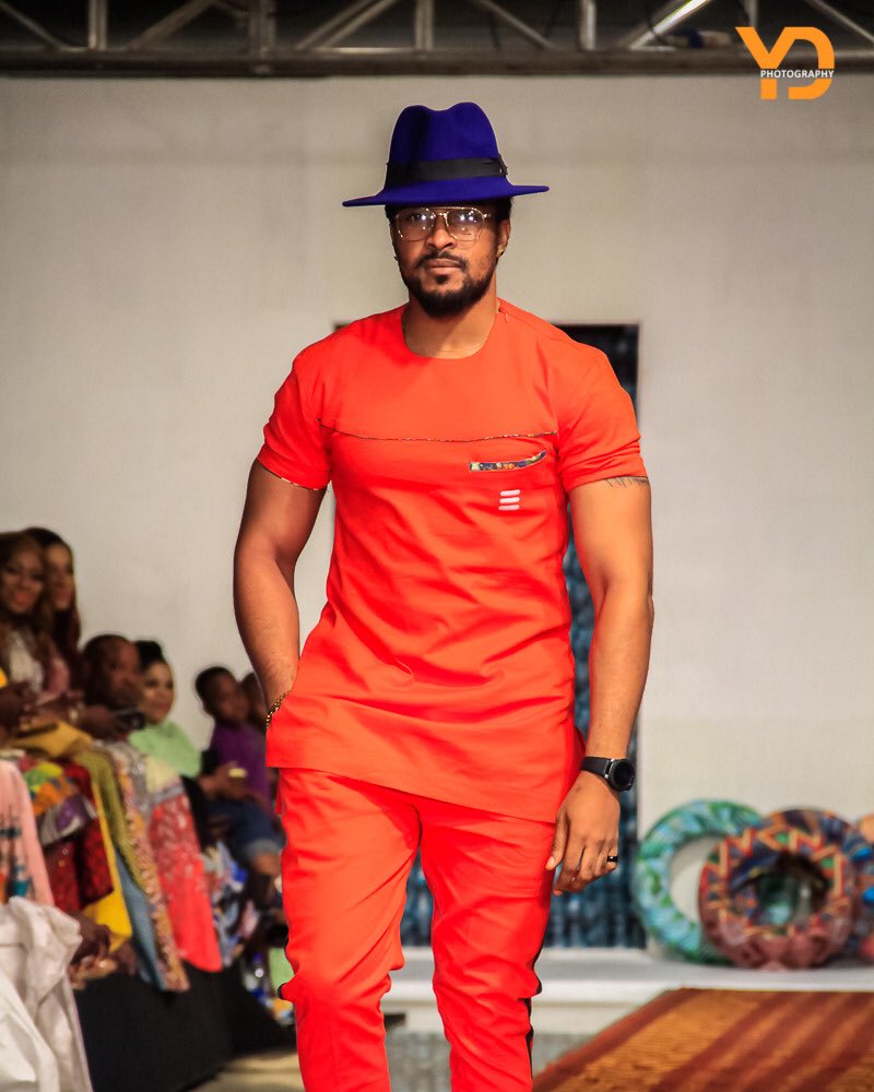 ErentiDesigns's tweet photo. When @bryanokwara walked out on the runway wearing a piece from our SS18 collection on Day 2 of African Fashion Week Nigeria
#picoftheday #blackexcellence #erenti #sba #merrymen #AFWN2018 #confidenceissilent #thecode https://t.co/ZCjwfRexgo