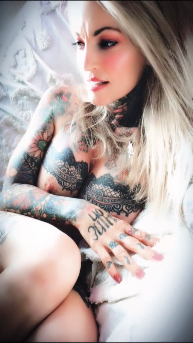 Janine Lindemulder tweet media
