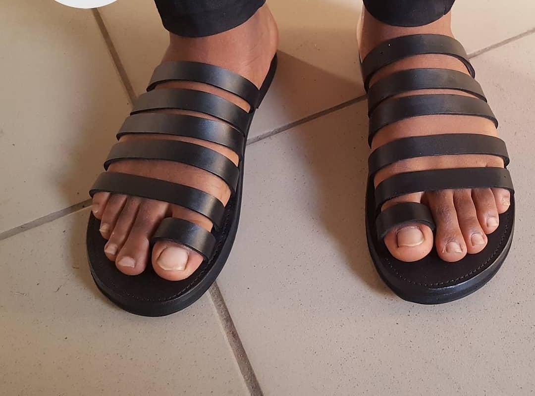 ohgracieoguns's tweet photo. This is my hustle fam
Handmade sandals and slippers made by me
Brown sandal (#10,000)
High slip (#8,000)
Call/WhatsApp: 08177248373/ Send a DM to place order
PLEASE help RETWEET, My customers are all over you timeline https://t.co/OQPa4hRAi1