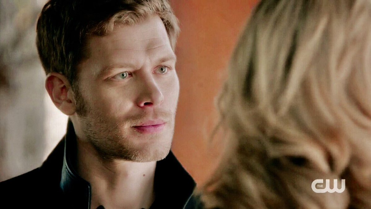 calliextorrex's tweet photo. klaus mikaelson always looked at caroline forbes like she was everything https://t.co/8OvmSF8XVJ