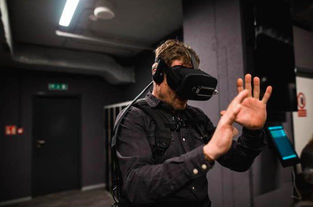 CharlieFink's tweet photo. For hundreds, and perhaps even thousands of years, man has dreamed of going back in time. Now in #VR, we’re wearing futuristic suits which masks our true appearance so we many walk among our ancestors without detection. https://t.co/AO7psaVtt0 #FutureIsNow #GolemVR https://t.co/qX4i2gQqF0
