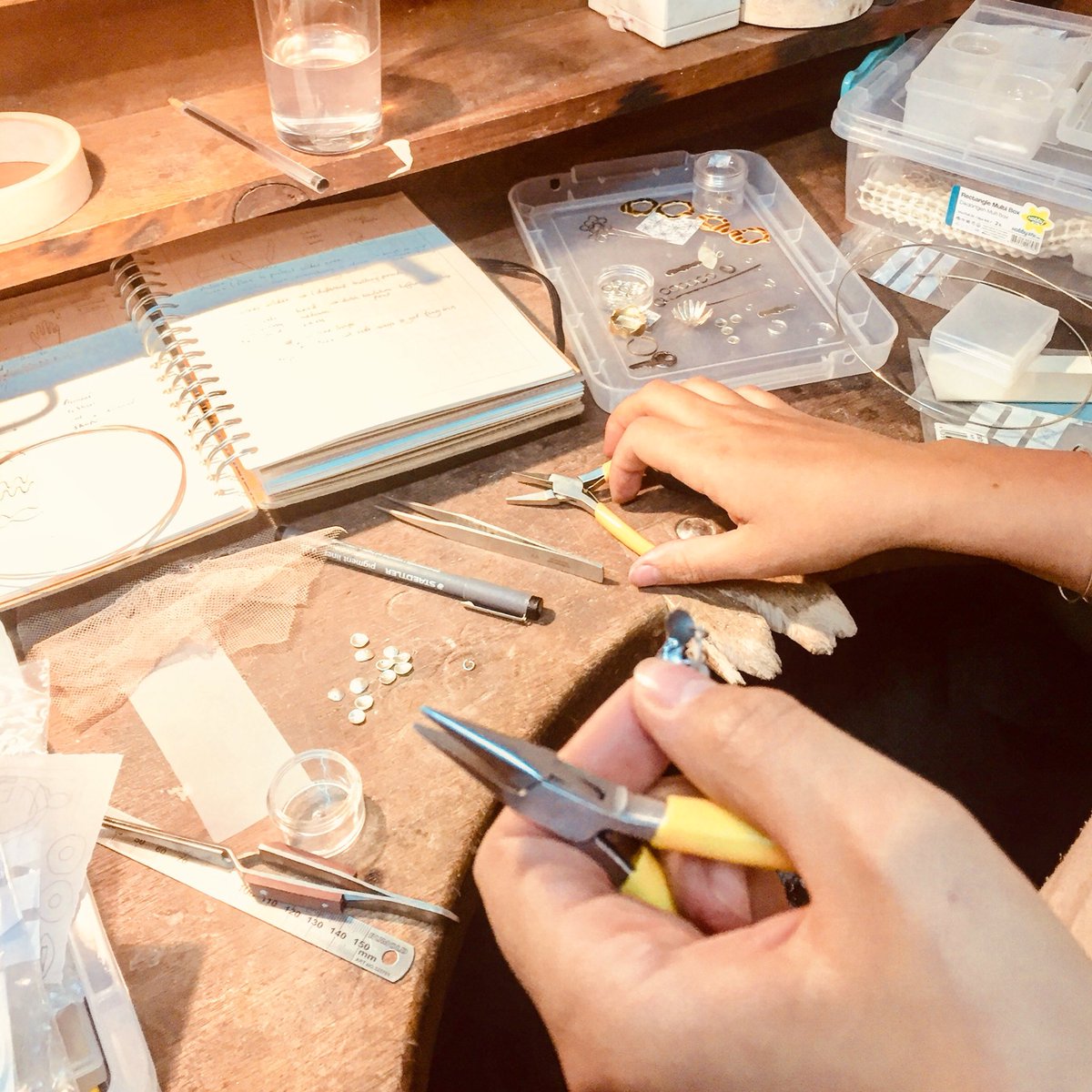 WorkGallery1's tweet image. Mixed level Jewellery course starting Tuesday 2nd October 6.30-9pm for six Tuesdays with expert tuition from designer maker Alma Geller #jewellerycourses #eveningclassesinlondon #newhobby #makersgonnamake #atworkgallery