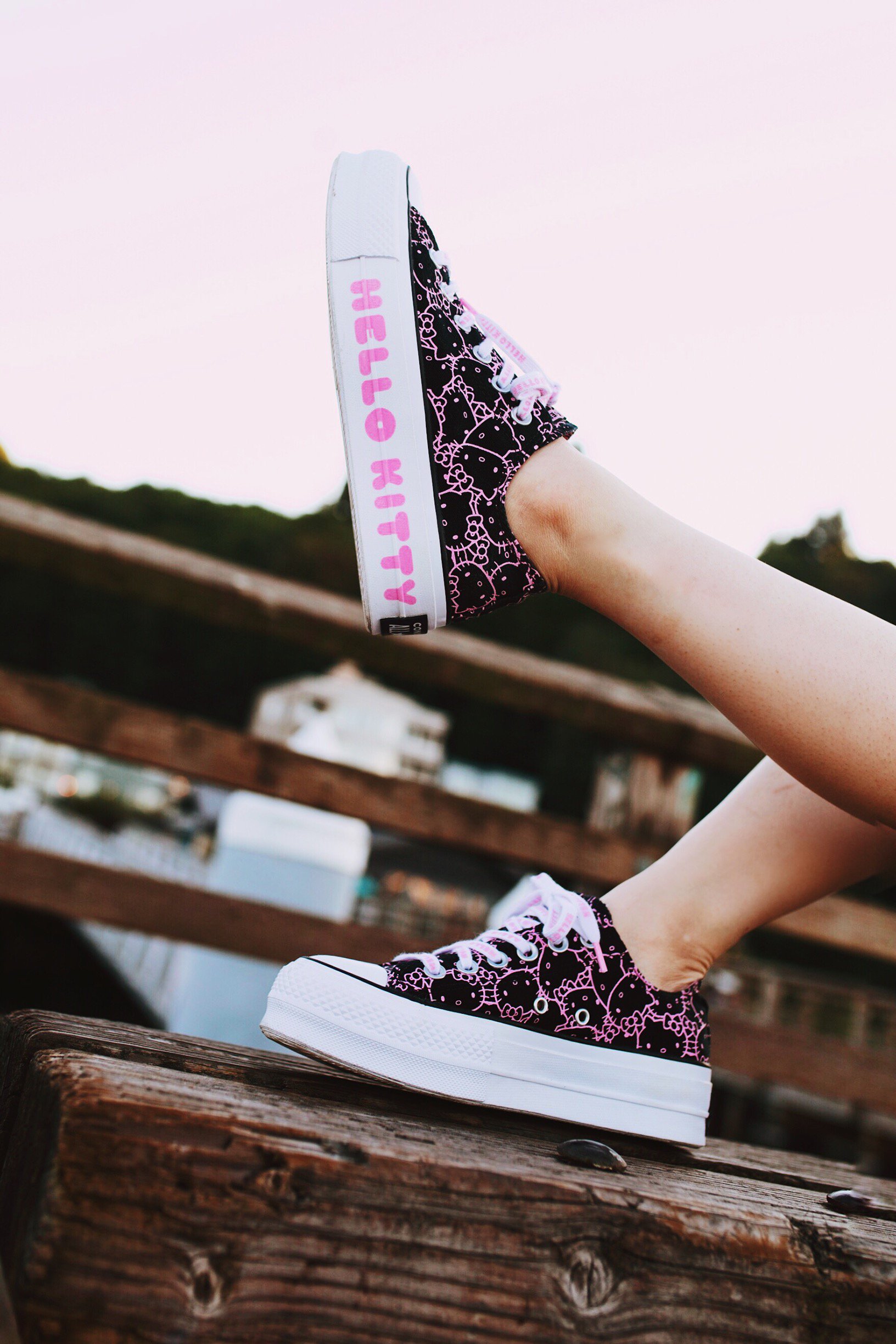 Hello kitty deals converse platform