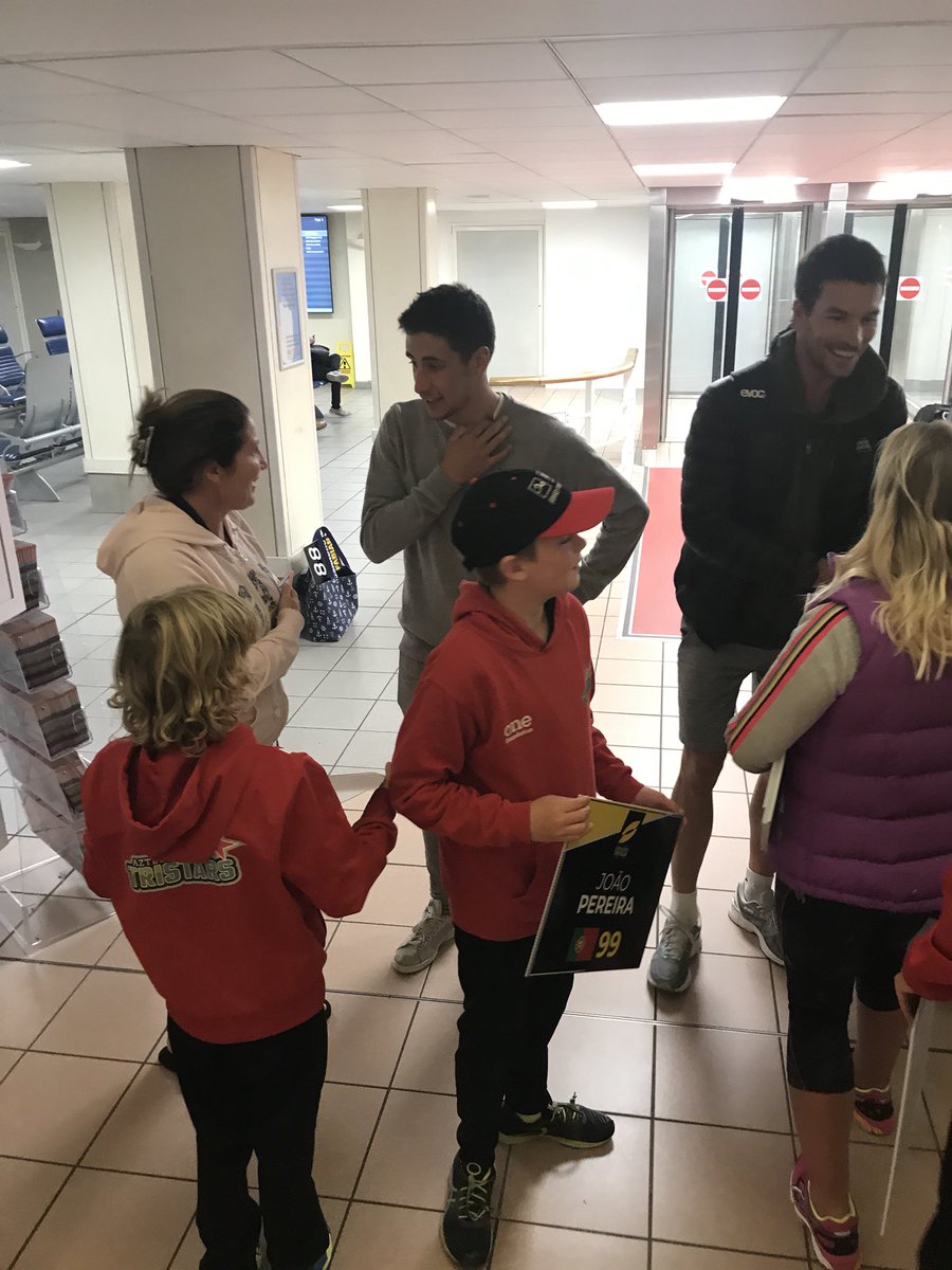 #IAMSUPERLEAGUE . Airport arrivals . @SFridelance @LeoniePerio @joao_pereira87 @LeoBergere @CassandreBeaugr . #IAMTRISTARS welcoming the athletes!