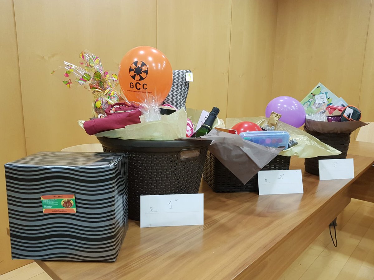 CFSFDC's tweet photo. Mireu que generosos han sigut els Comerciants Codinencs, els guanyadors del concurs d'Instagram #FMcodines18 estaràn moooooolt contents!!! https://t.co/g64p4NNYI2