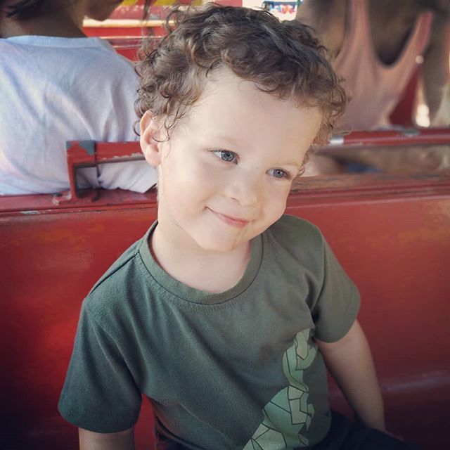 InternetQueenIL's tweet image. I'm cute and I know it 🤗